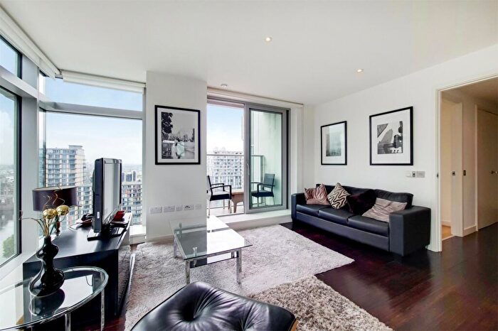 2 Bedroom Apartment To Rent In Pan Penisula Square, London, E14