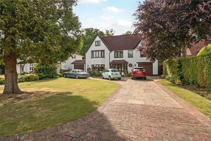6 Bedroom Detached House For Sale In Ninhams Wood, Keston Park, BR6