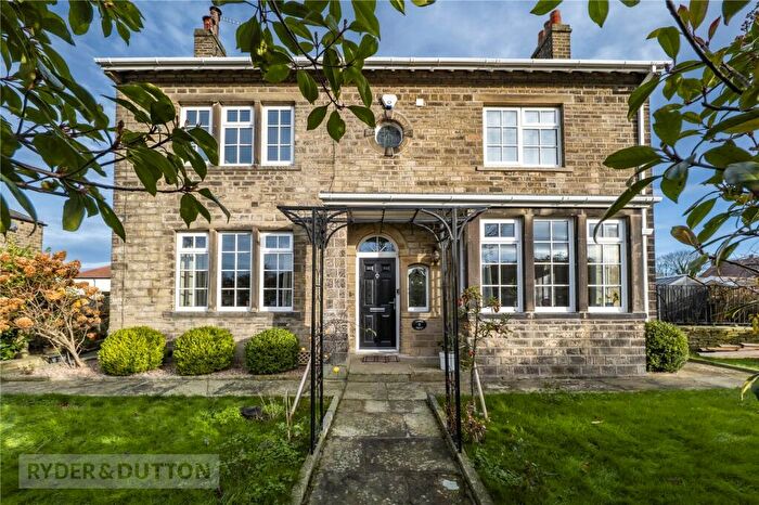 4 Bedroom Detached House For Sale In Hammerstones Road, Elland, West Yorkshire, HX5