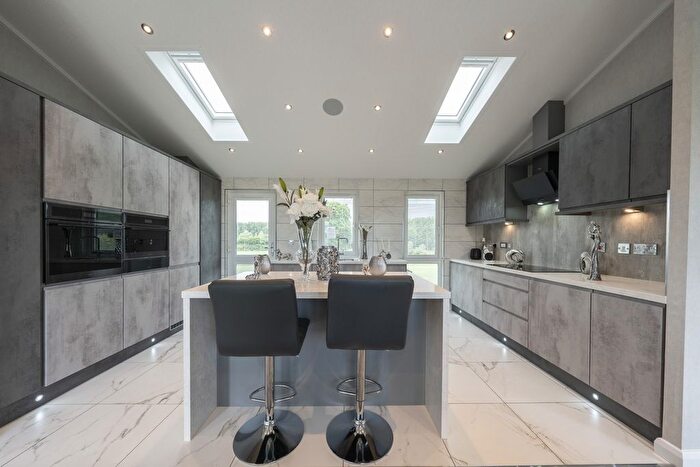 2 Bedroom Park Home For Sale In The Kensington, Sandy Bay, SS8