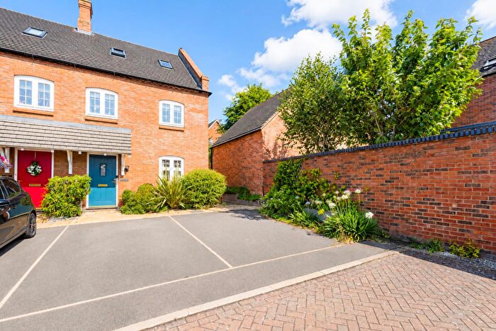 3 Bedroom Town House For Sale In James Way, Scraptoft, Leicester, LE7