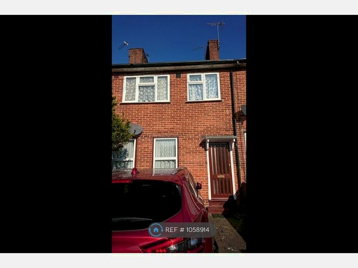 3 Bedroom Terraced House To Rent In Castlecombe Road, London, SE9