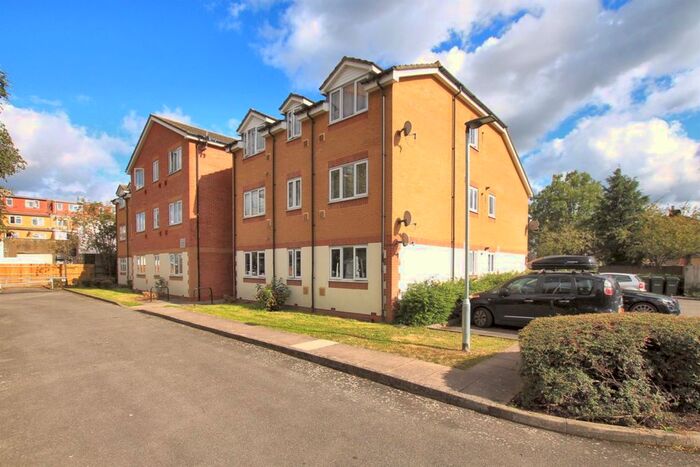 2 Bedroom Flat To Rent In Harrier Court, Siddeley Drive, Hounslow, TW4