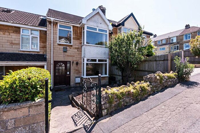 3 Bedroom Property To Rent In Croft Road, Bath, BA1