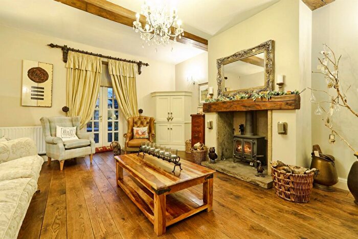 3 Bedroom Character Property For Sale In The Drive, Bradford, BD13