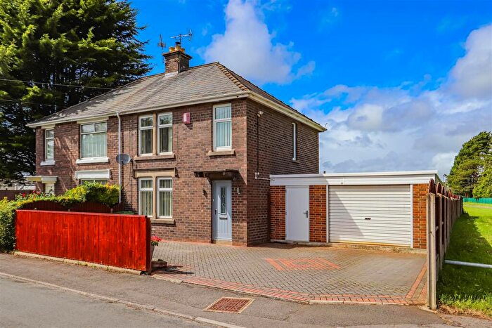 2 Bedroom Semi Detached House For Sale In North Walk, Barry, CF62