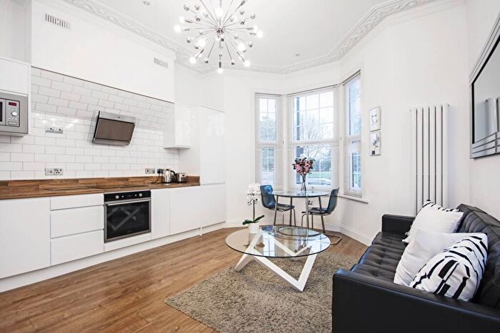 1 Bedroom Flat To Rent In Portway, Stratford, London, E15