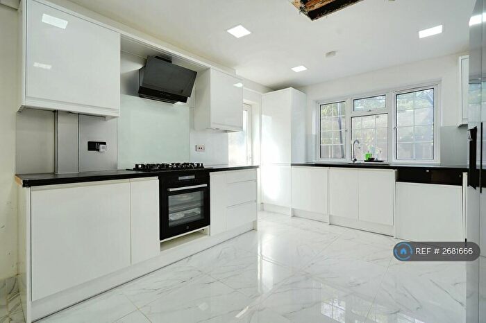 3 Bedroom Detached House To Rent In Cranborne Avenue, Maidstone, ME15