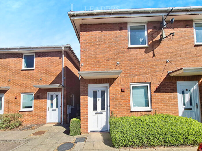 2 Bedroom Flat To Rent In Quinton Court, B68