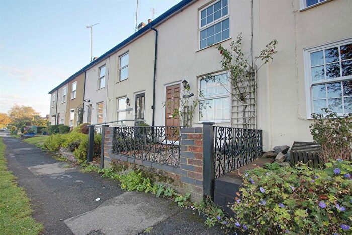 2 Bedroom Cottage To Rent In Vicarage Road, Pitstone, LU7