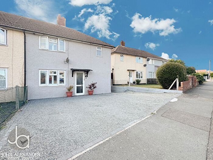 3 Bedroom Semi-detached House For Sale In Laurel Avenue, Harwich, CO12