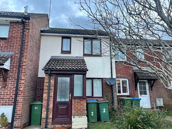 2 Bedroom House To Rent In Mimmack Close, Steyning, BN44