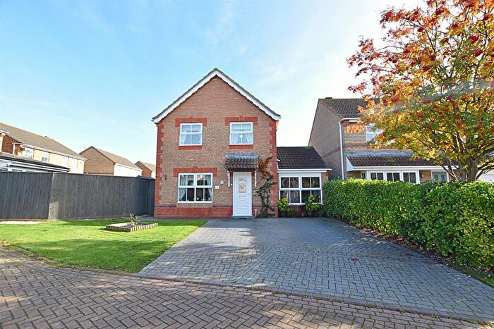 4 Bedroom Detached House For Sale In Bray Close, Scartho Top, Grimsby, DN33