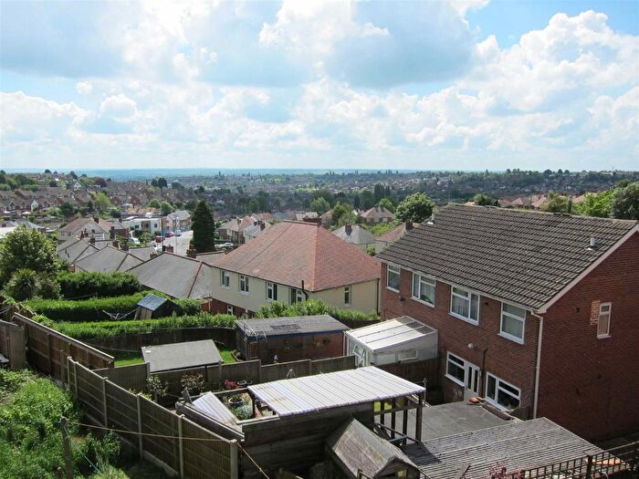 2 Bedroom Flat To Rent In Westdale Lane, Carlton, Nottingham, NG4