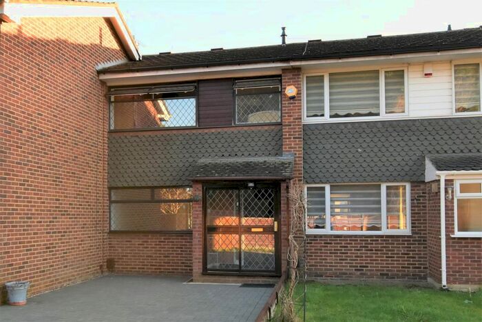 3 Bedroom Property To Rent In Westfield Walk, Cheshunt, Waltham Cross, EN8