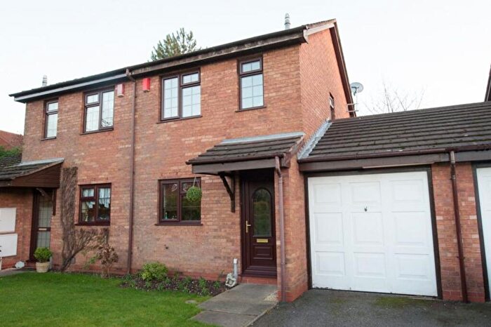 2 Bedroom House To Rent In Shelley Drive, Sutton Coldfield, B74