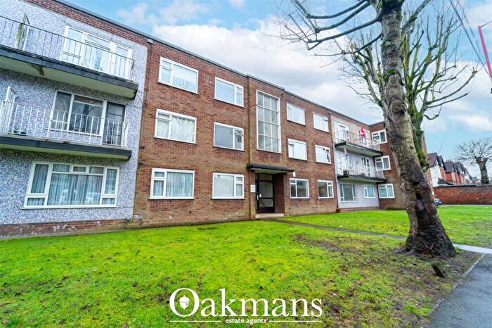 1 Bedroom Apartment For Sale In Wingate Close, Birmingham, West Midlands, B30