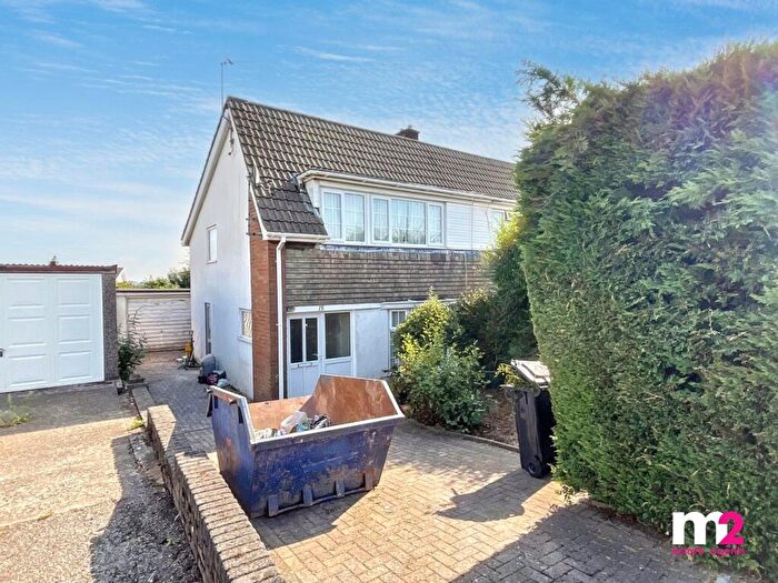 3 Bedroom Semi-Detached House For Sale In Eastfield Road, Caerleon, Newport, NP18