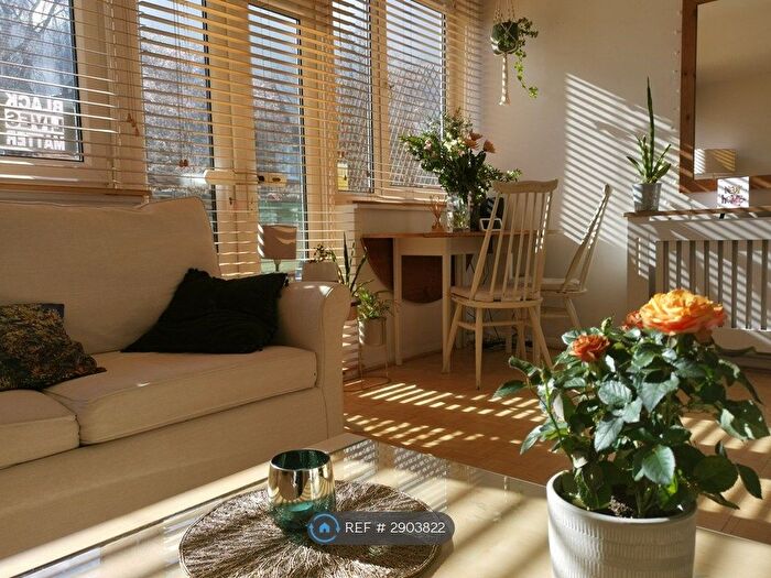 3 Bedroom Maisonette To Rent In Coleraine Road, London, SE3
