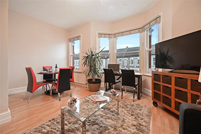 2 Bedroom Apartment To Rent In Gonville Road, Thornton Heath, CR7