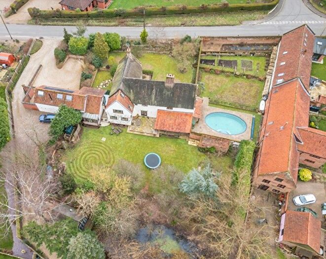 6 Bedroom Detached House For Sale In Norwich Road, Strumpshaw, Norwich, NR13