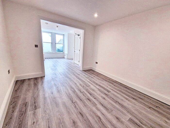 1 Bedroom Studio To Rent In Mount Wise, Newquay, TR7