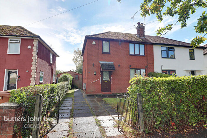 3 Bedroom Semi-Detached House For Sale In Aldersey Road, Crewe, CW2