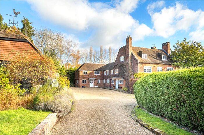6 Bedroom Country House For Sale In Effingham Common Road, Effingham, KT24