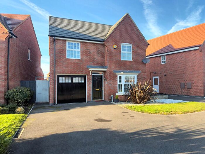 3 Bedroom Detached House For Sale In Stichill Avenue, Derby, DE24