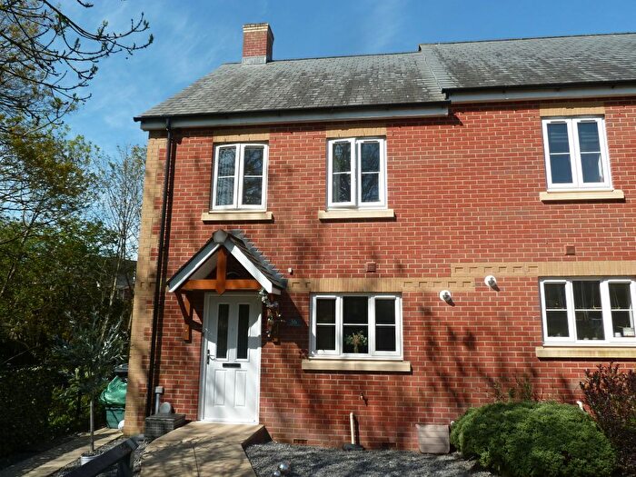 3 Bedroom End Terrace House To Rent In Flora Close, Exmouth, EX8