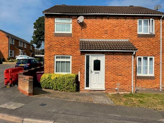 2 Bedroom House To Rent In Hornsea Close, Tilehurst, Reading, RG30