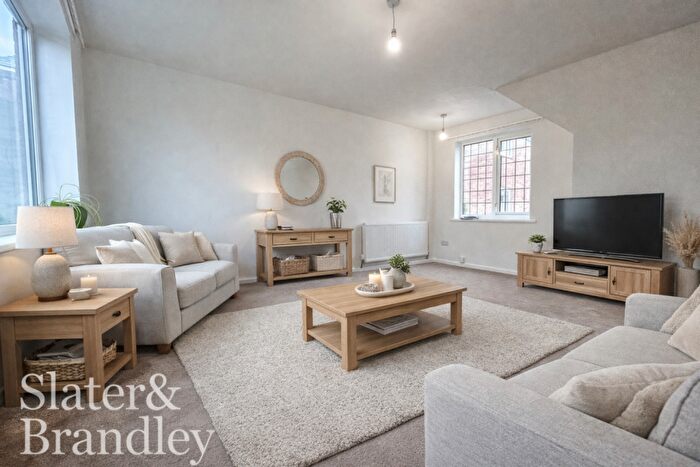 2 Bedroom Terraced House To Rent In Gosforth Court, Nottingham, Nottinghamshire, NG2