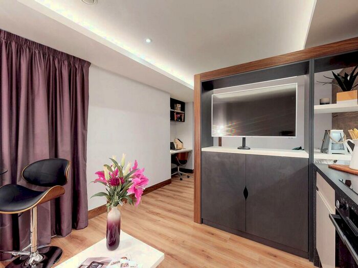 Studio To Rent In Cookridge Street, Leeds, West Yorkshire, LS2