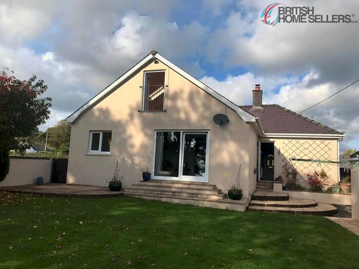 5 Bedroom Bungalow For Sale In Nantgaredig, Carmarthen, Carmarthenshire, SA32