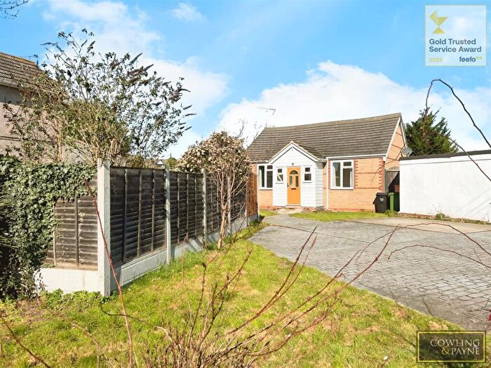 3 Bedroom House To Rent In Runwell Road, Wickford, Essex, SS11