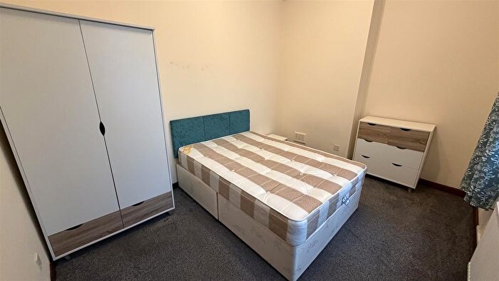 1 Bedroom Flat To Rent In Clyde Road, West Didsbury, M20