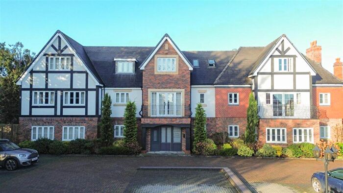3 Bedroom Apartment To Rent In Friary Court, St Bernards Road, Solihull, B92