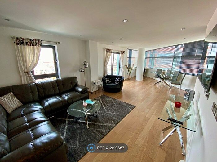 2 Bedroom Flat To Rent In Waterloo Street, Leeds, LS10