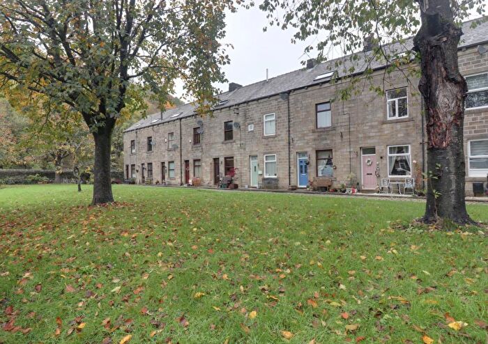 3 Bedroom Terraced House For Sale In Bar Street, Todmorden, OL14