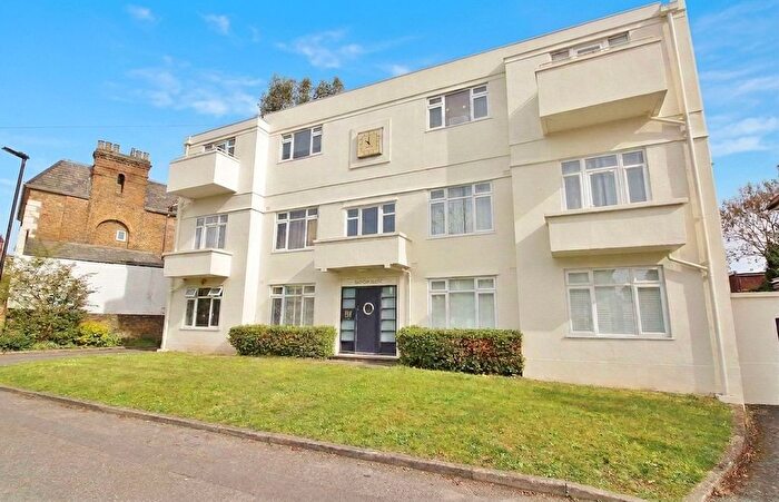 2 Bedroom Flat For Sale In Bedfont Lodge, Woodlands Road, Isleworth, TW7