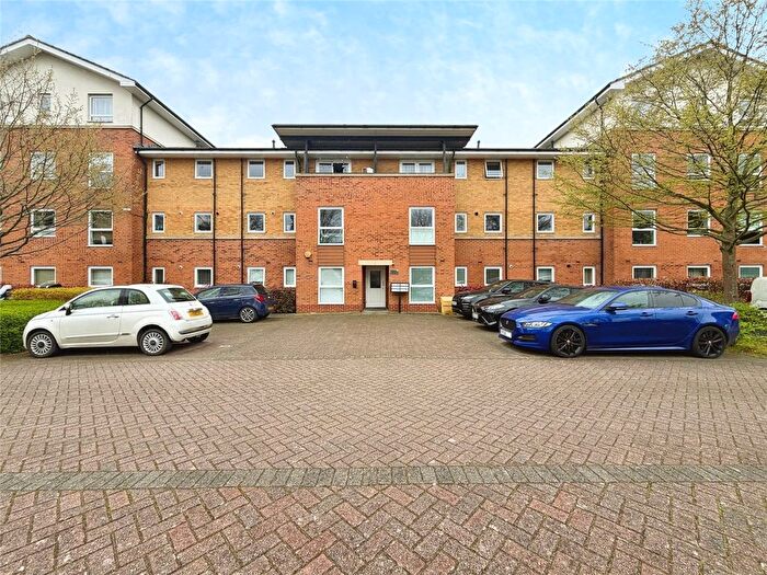 2 Bedroom Flat For Sale In Admiralty Close, West Drayton, UB7