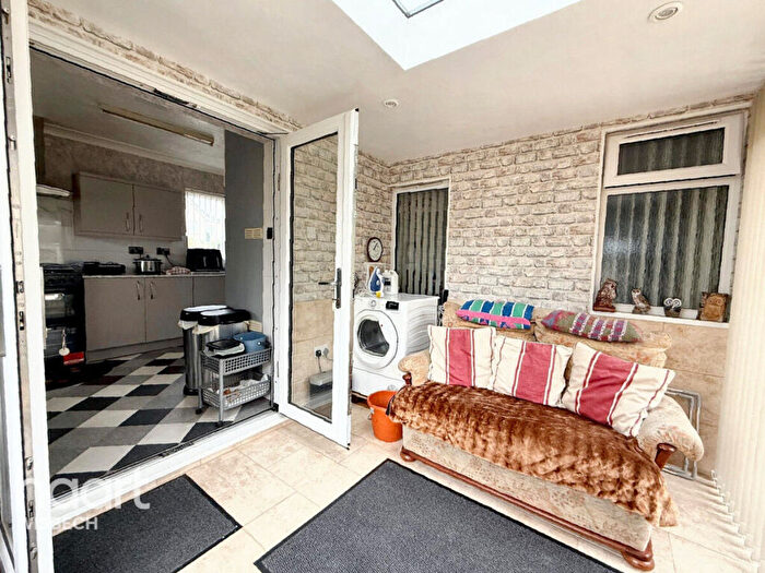 3 Bedroom Detached Bungalow For Sale In Kirkgate Street, Wisbech, PE13