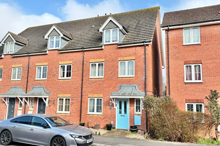 3 Bedroom Town House For Sale In Coleridge Drive, Whiteley, PO15