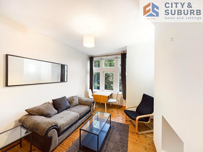 2 Bedroom Flat To Rent In Heaton Grove, Heaton, Newcastle Upon Tyne, NE6