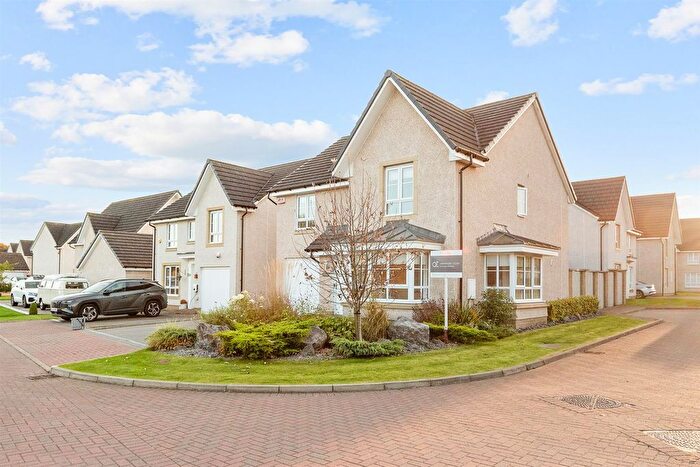 4 Bedroom Detached House For Sale In Smeaton Drive, Bonnybridge, FK4