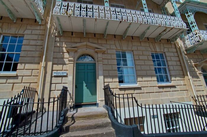 2 Bedroom Apartment To Rent In Berkeley House, Charlotte Street, City Centre, BS1