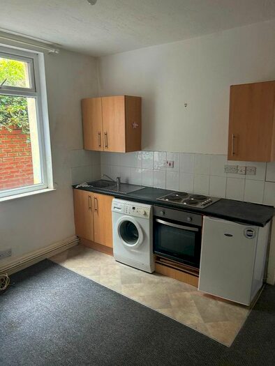 1 Bedroom Flat To Rent In Carshalton Road, Blackpool, FY1