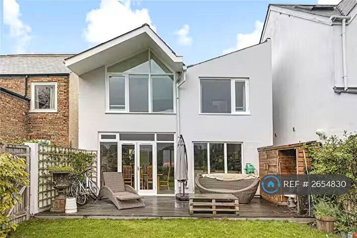 3 Bedroom Detached House To Rent In Ferry Road, Oxford, OX3