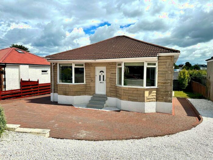 3 Bedroom Detached Bungalow To Rent In Eaglesham Road, Clarkston, G76