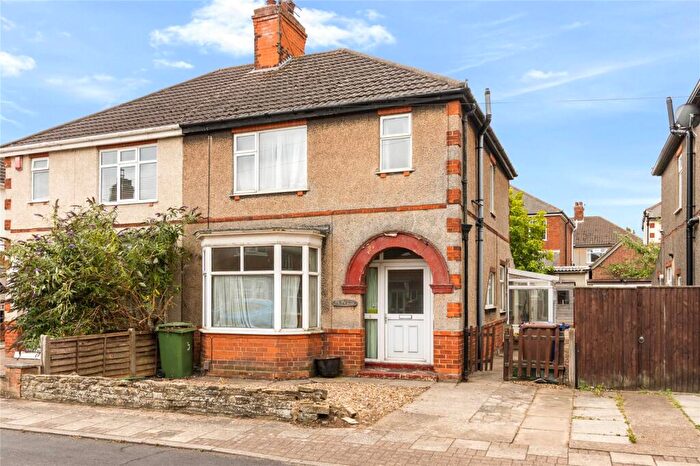 3 Bedroom Semi-Detached House For Sale In Beech Avenue, Grimsby, Lincolnshire, DN33